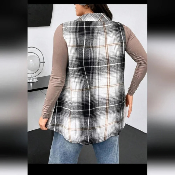SHEIN Plaid Button Up VEST - Picture 3 of 10
